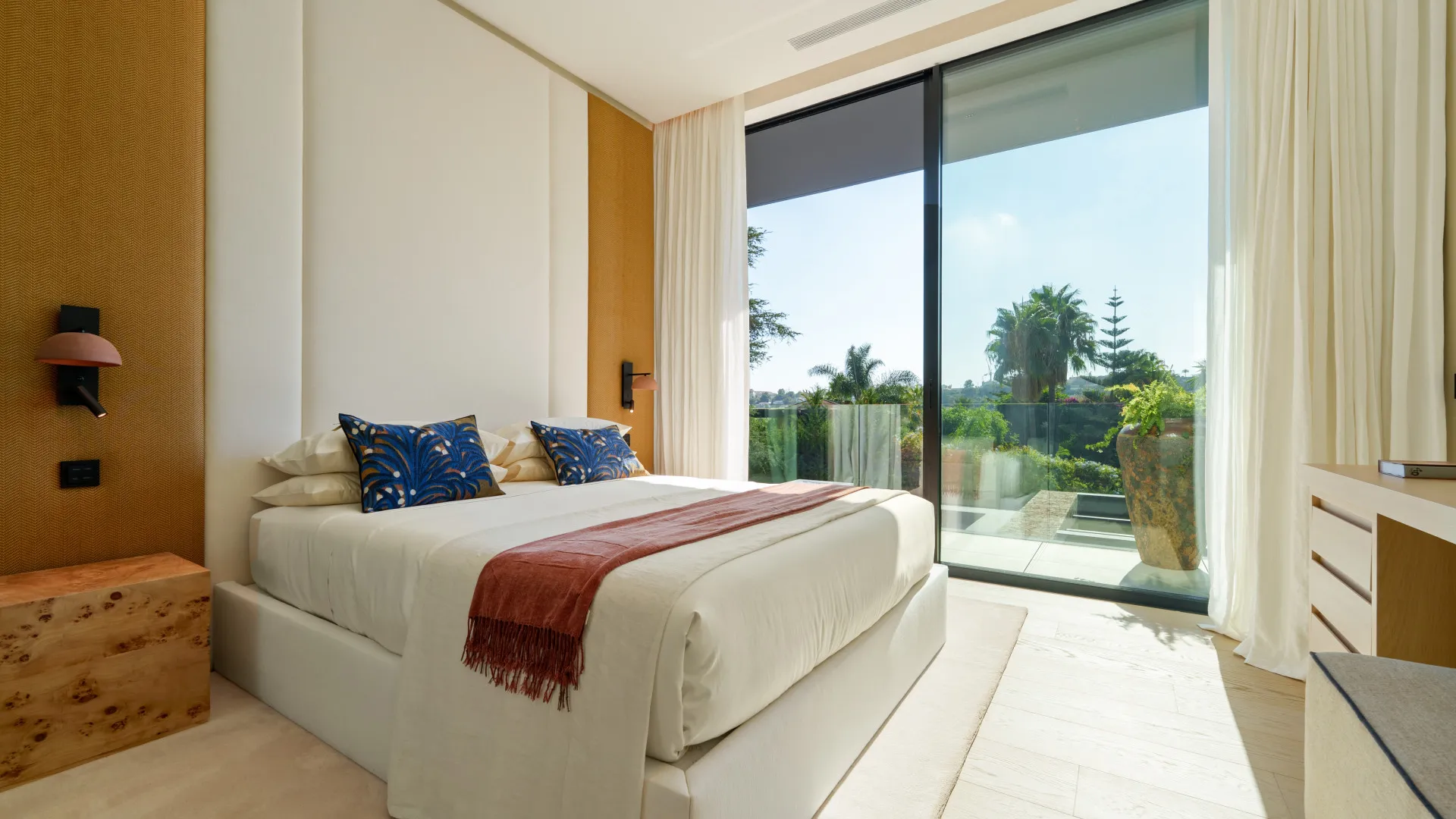 Villa con 6 dormitorios en venta en Parcelas del Golf
