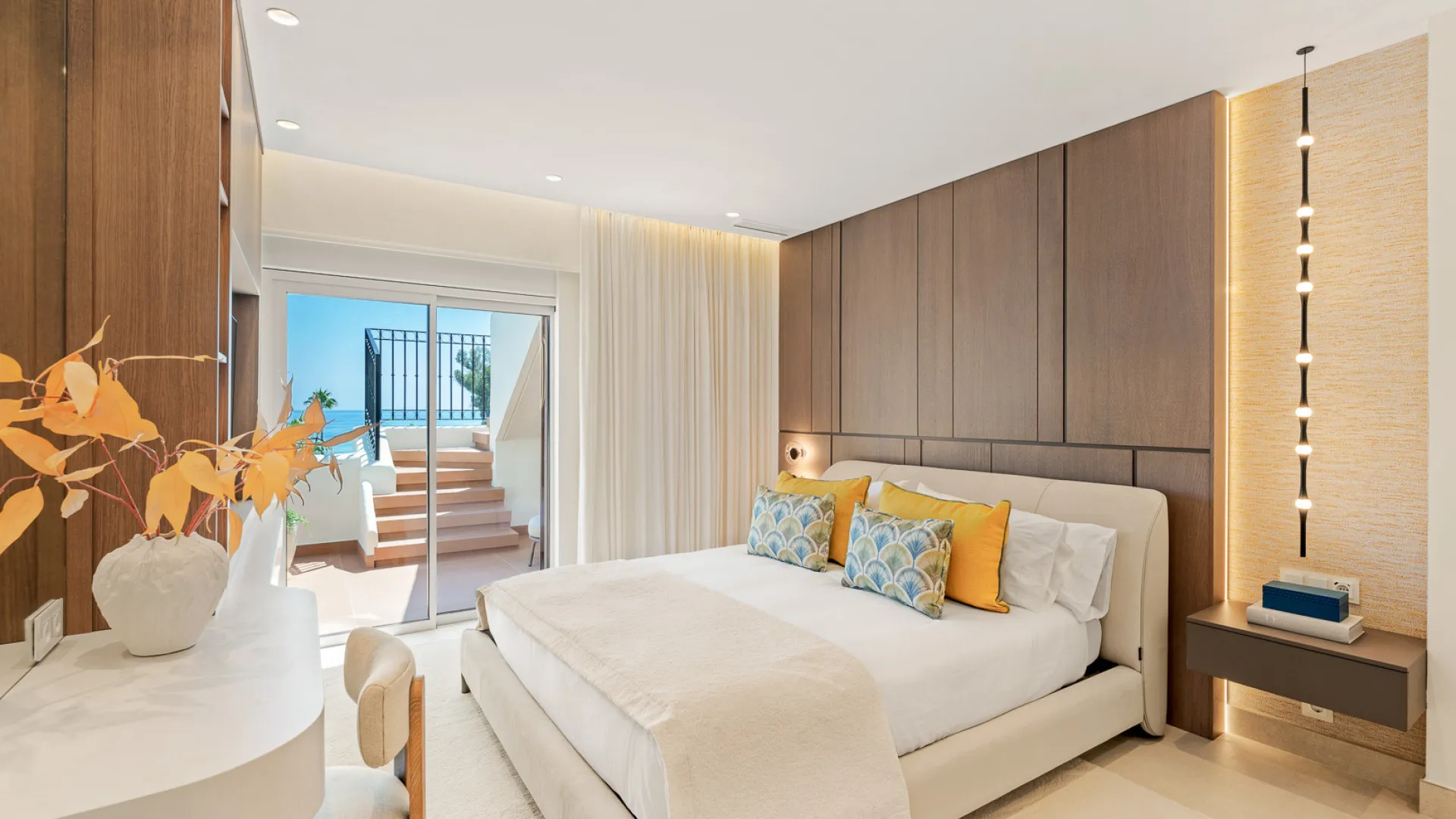 3 bedrooms duplex penthouse for sale in Estepona East