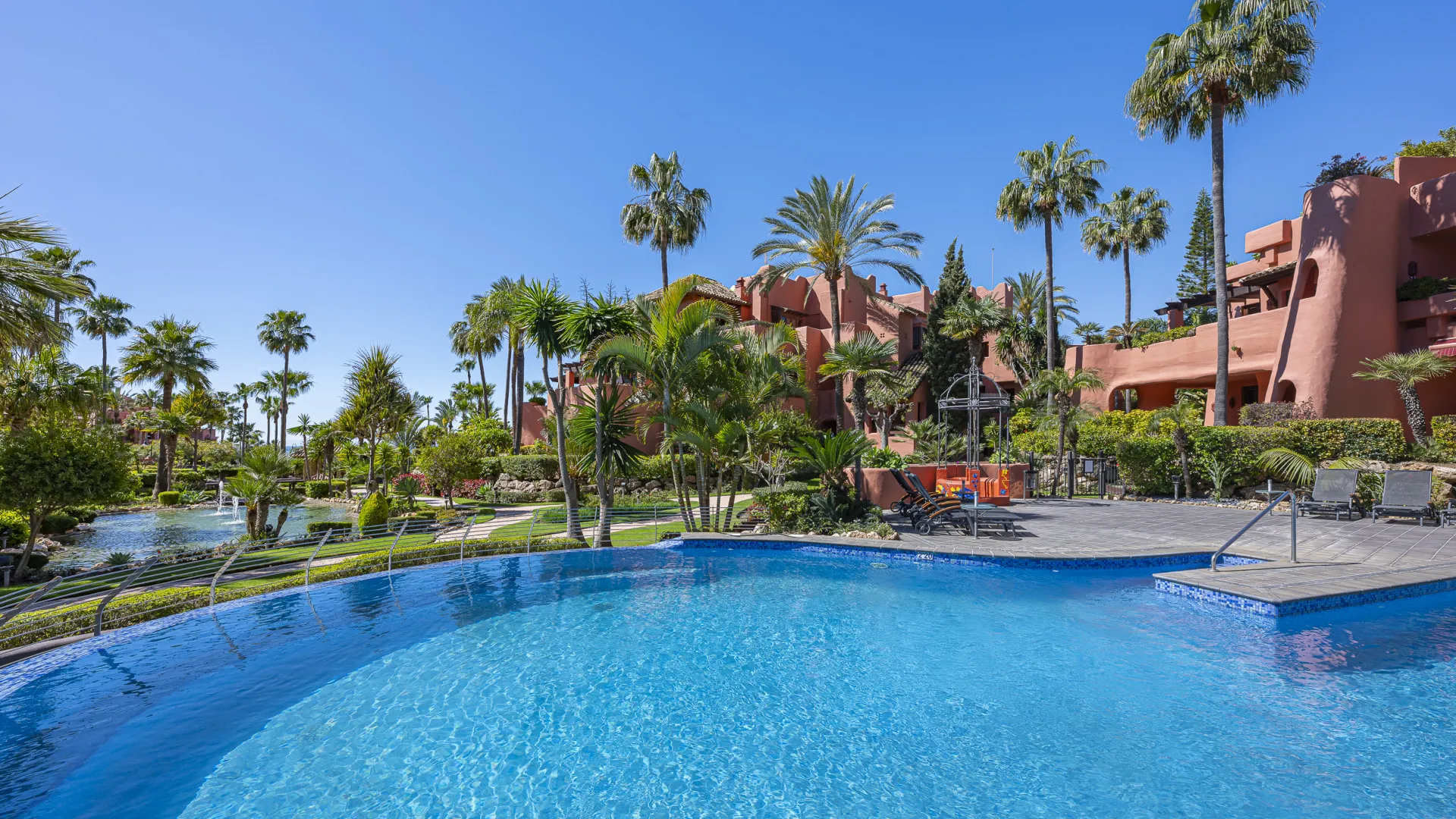 Penthouse for sale in Torre Bermeja