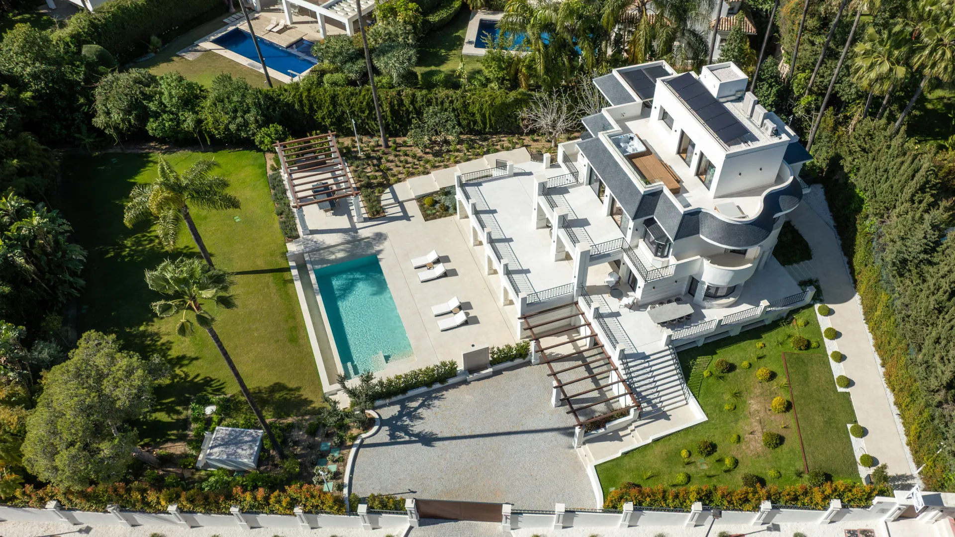 For sale villa in Las Brisas with 6 bedrooms