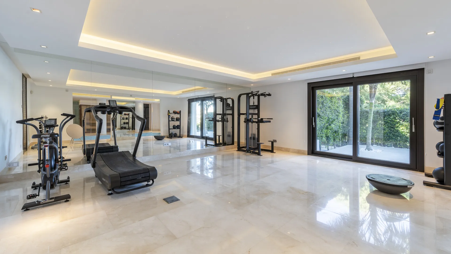 Villa with 6 bedrooms for sale in Los Flamingos