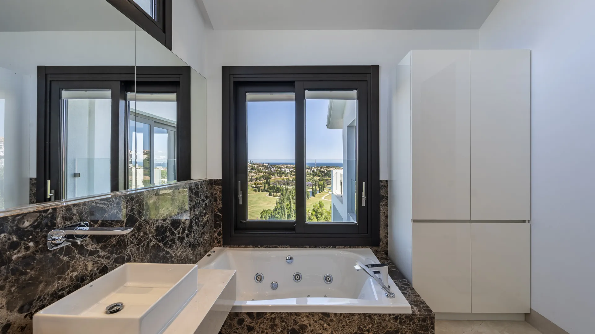 Villa with 6 bedrooms for sale in Los Flamingos