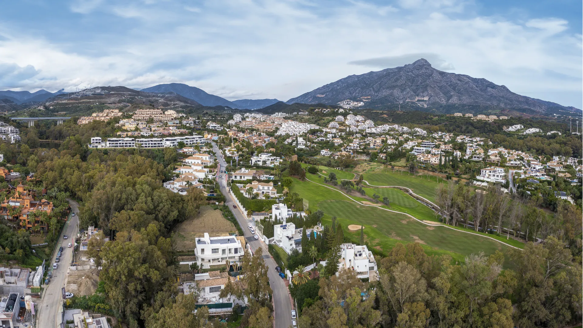 Parcela a la venta en Nueva Andalucia