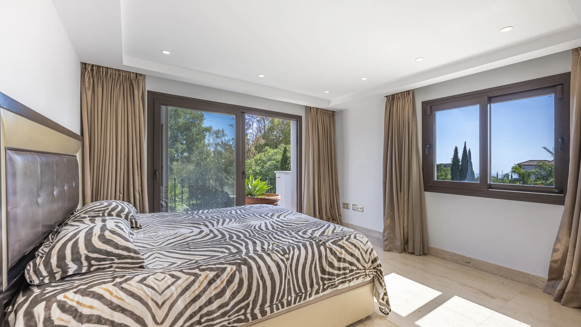 Villa for sale in El Herrojo with 7 bedrooms