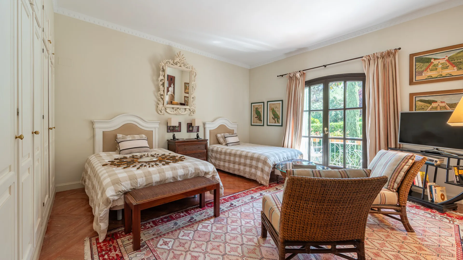8 bedrooms villa in Marbella Club Golf Resort for sale