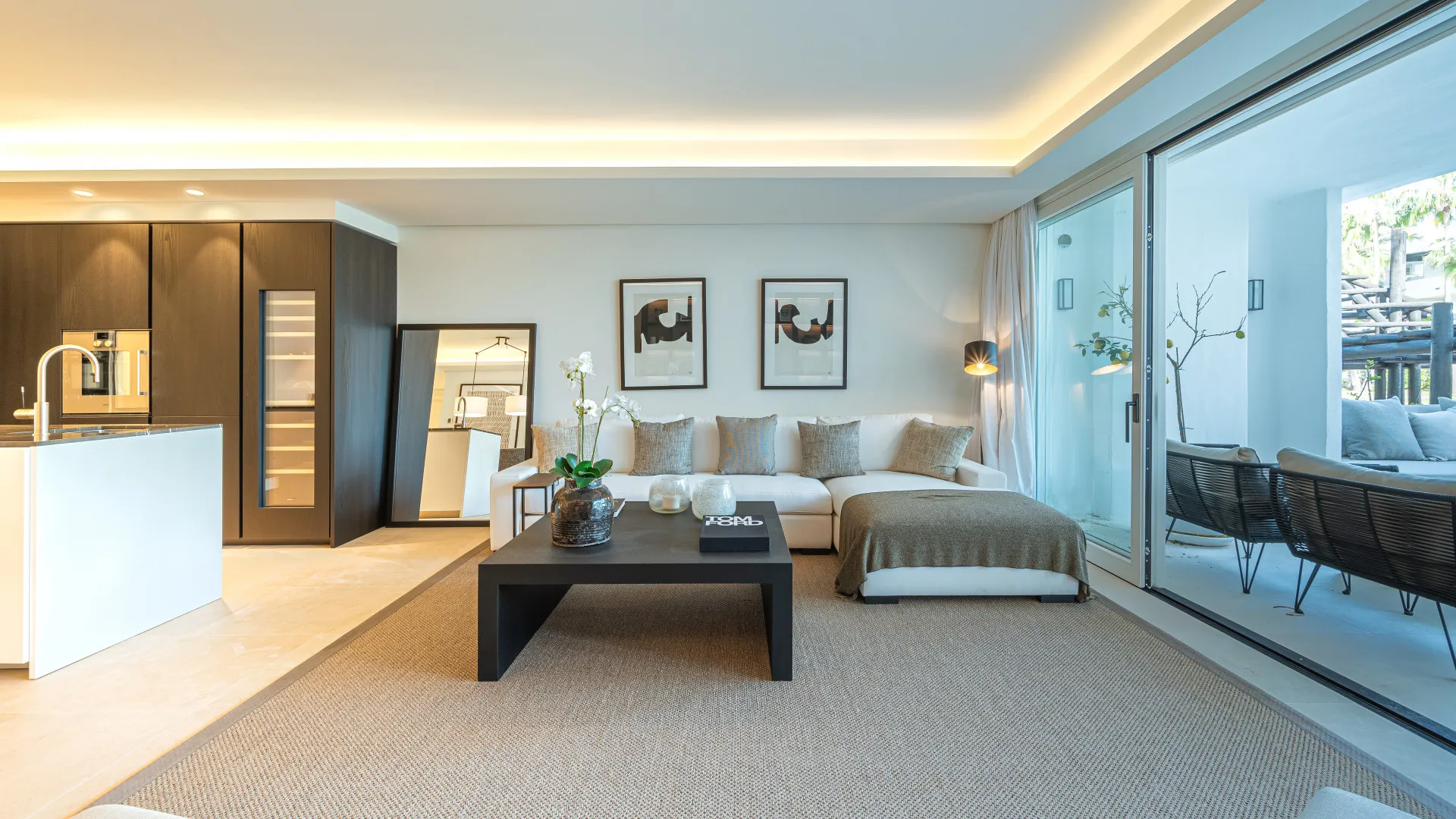 For sale Marina Puente Romano 3 bedrooms apartment