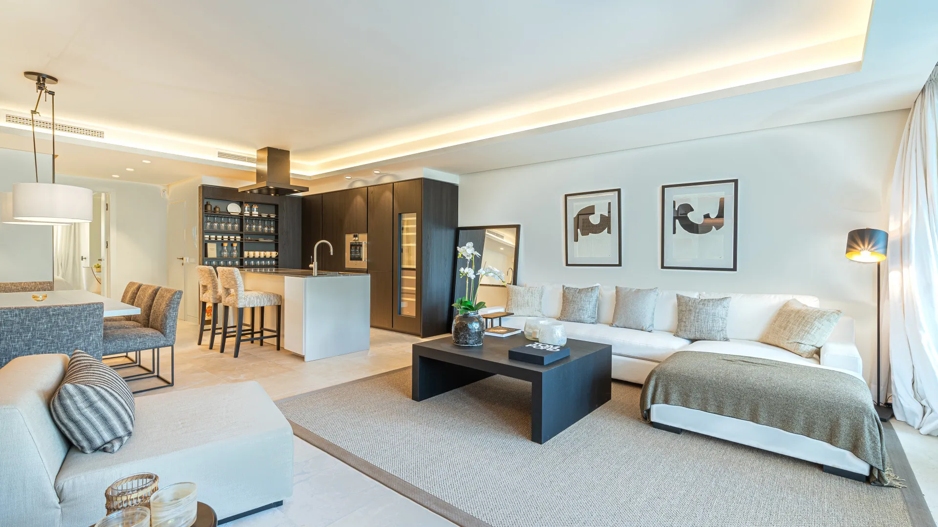 For sale Marina Puente Romano 3 bedrooms apartment