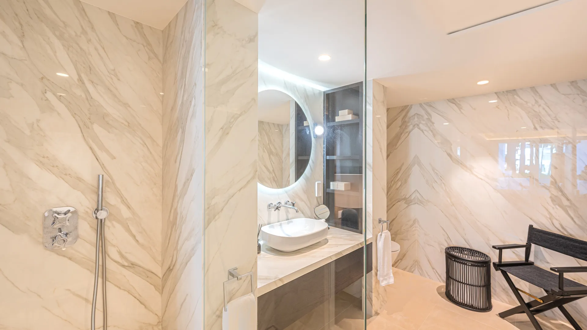 For sale Marina Puente Romano 3 bedrooms apartment