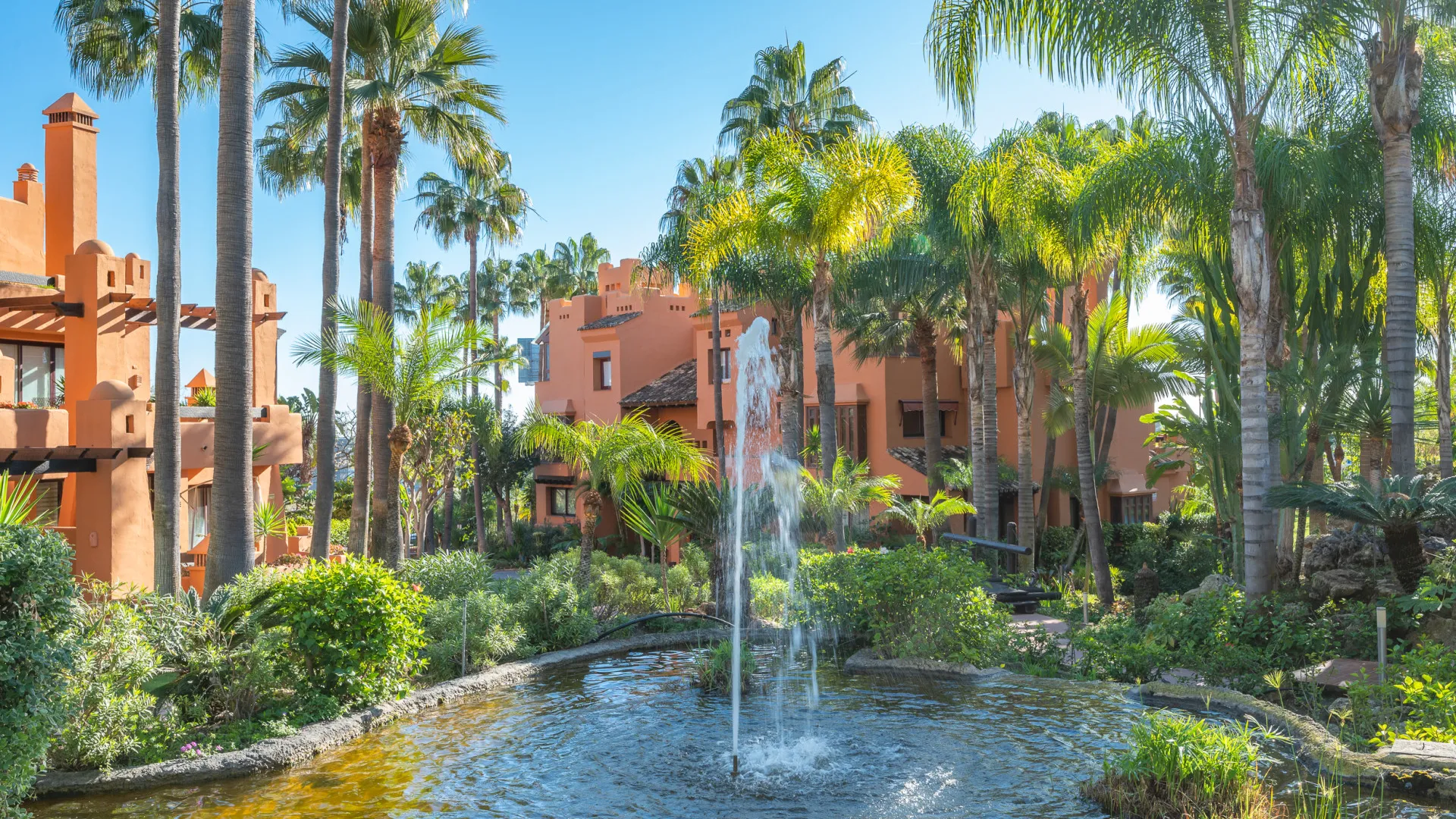 Duplex penthouse for sale in La Alzambra Hill Club with 3 bedrooms