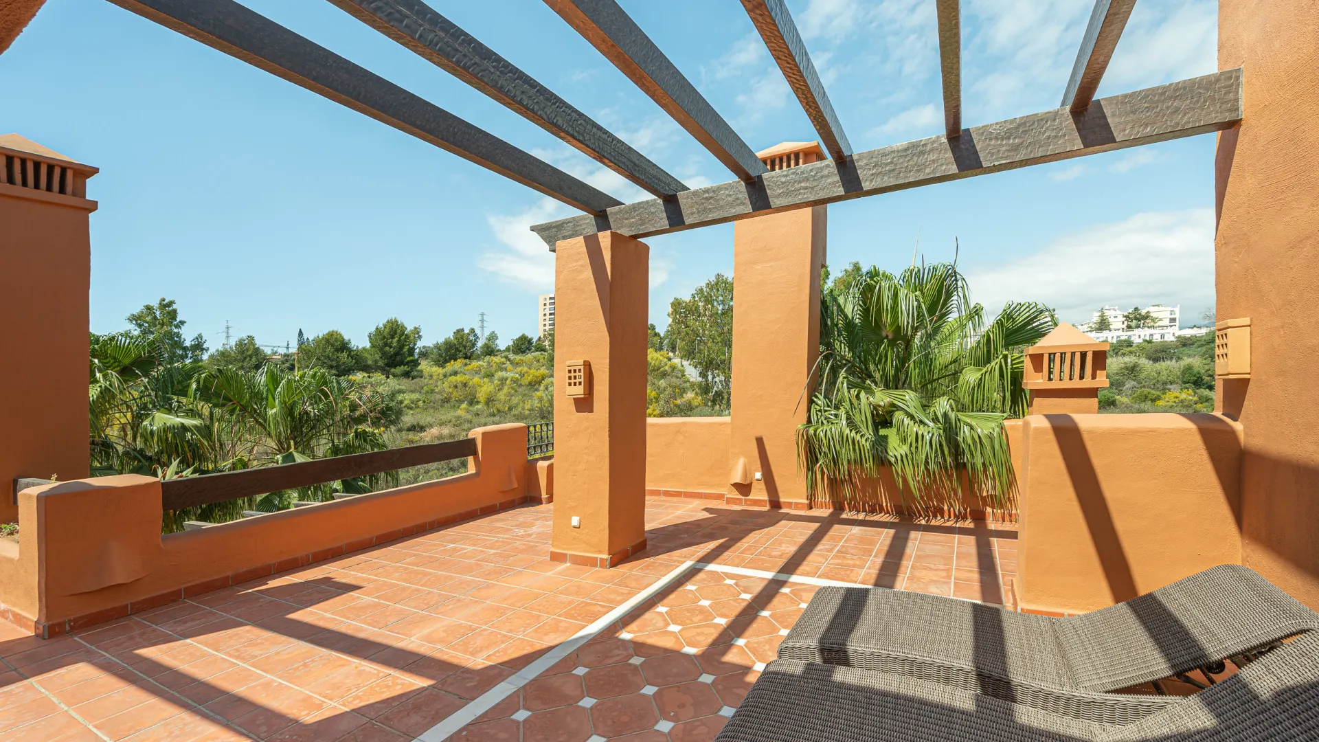 Duplex penthouse for sale in La Alzambra Hill Club with 3 bedrooms