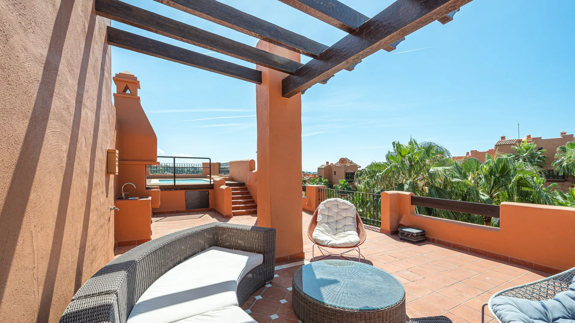 Duplex penthouse for sale in La Alzambra Hill Club with 3 bedrooms