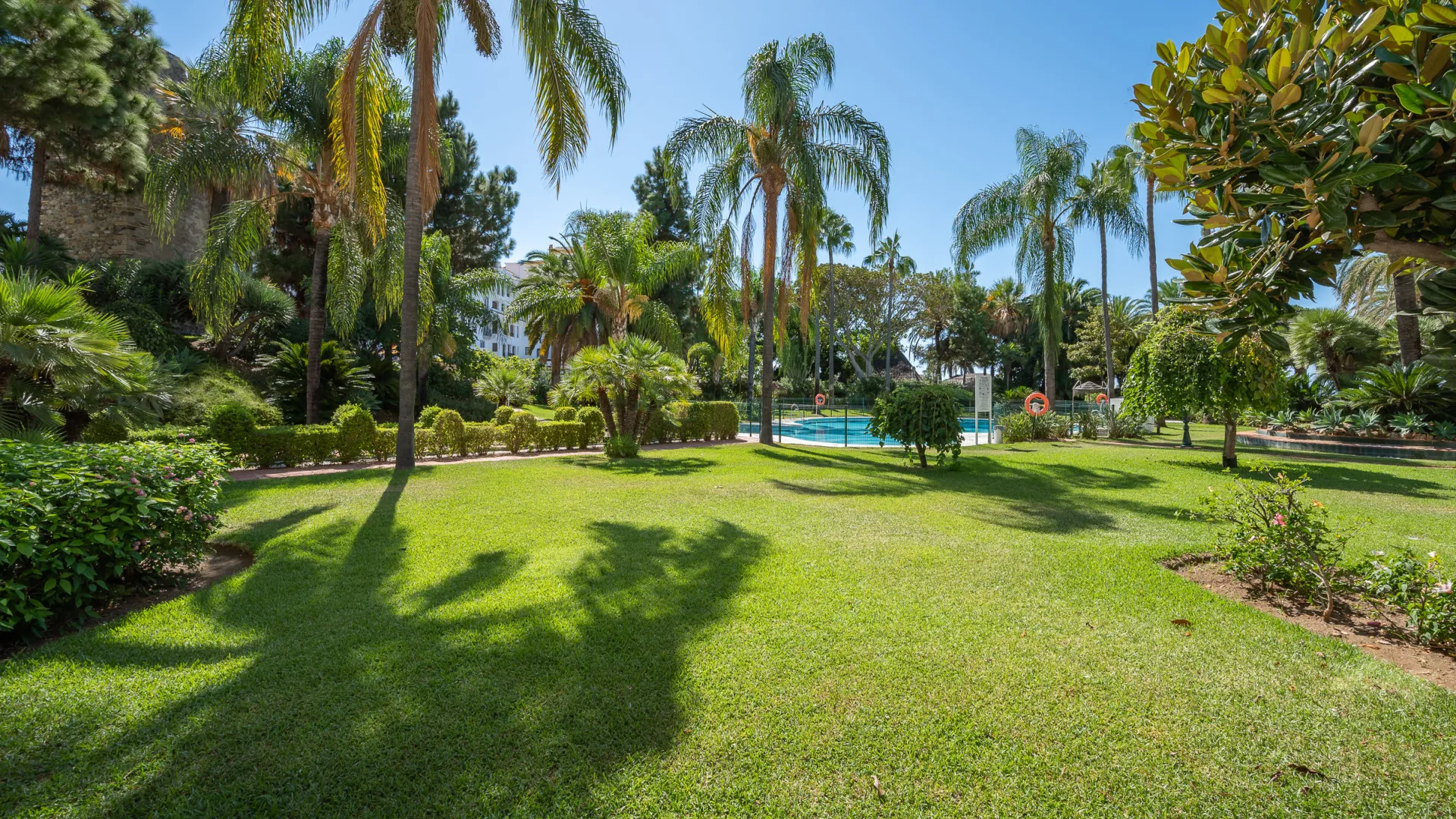 Gray D'Albion 4 bedrooms apartment for sale