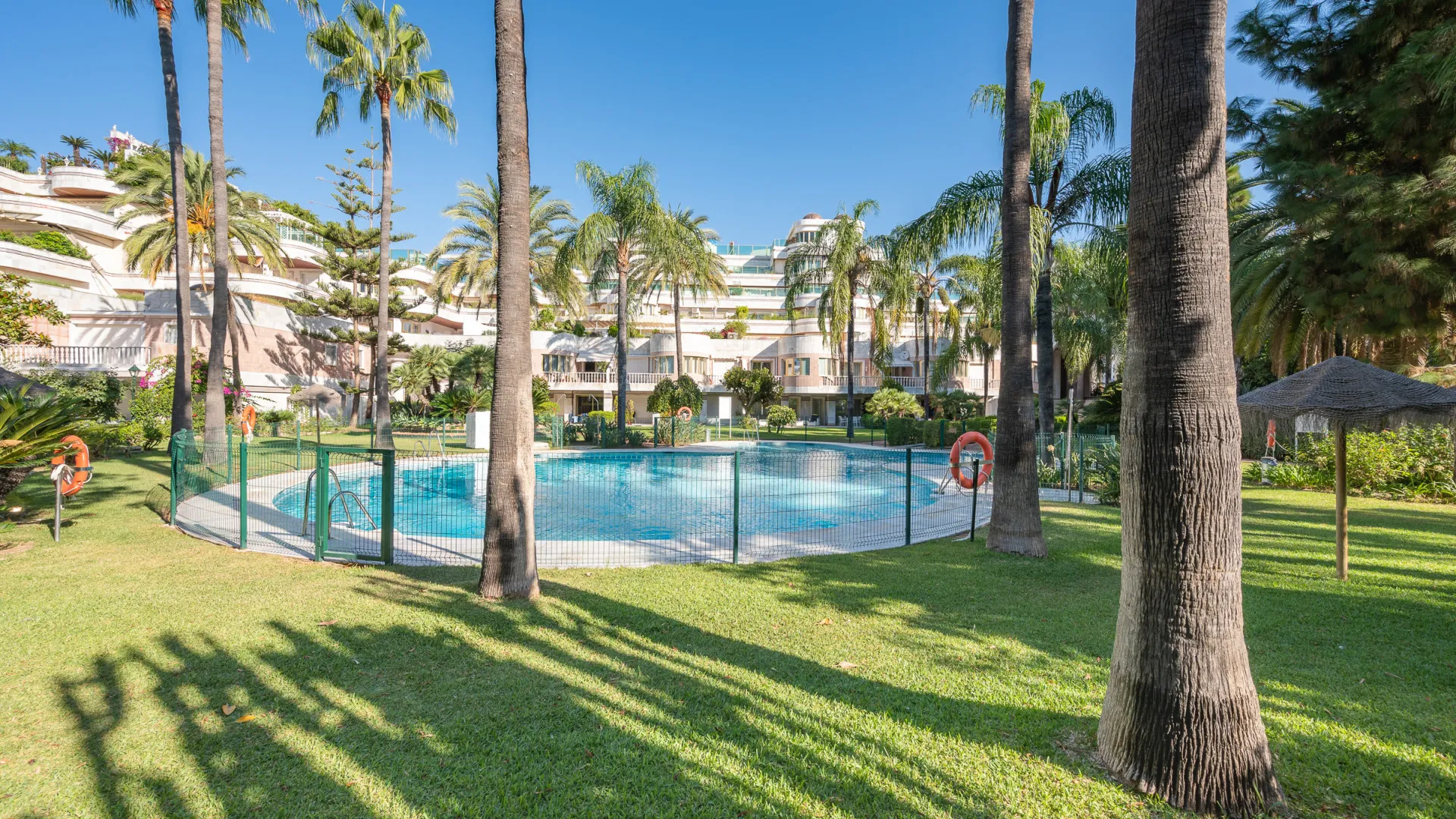 Gray D'Albion 4 bedrooms apartment for sale