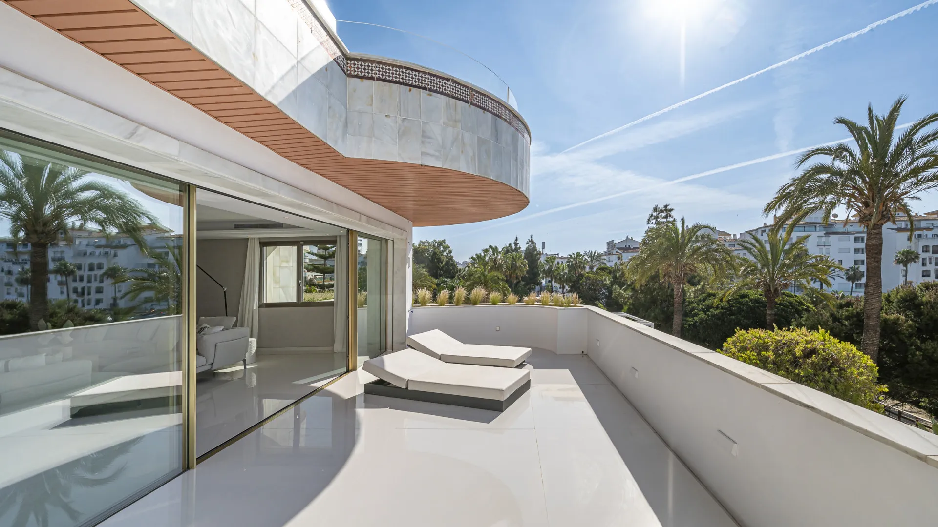 Gray D'Albion 4 bedrooms apartment for sale