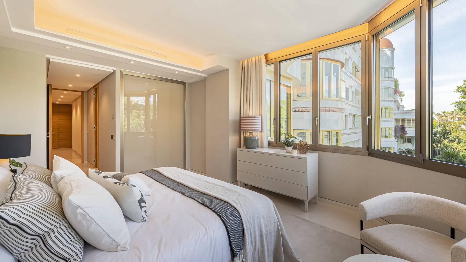 Gray D'Albion 4 bedrooms apartment for sale