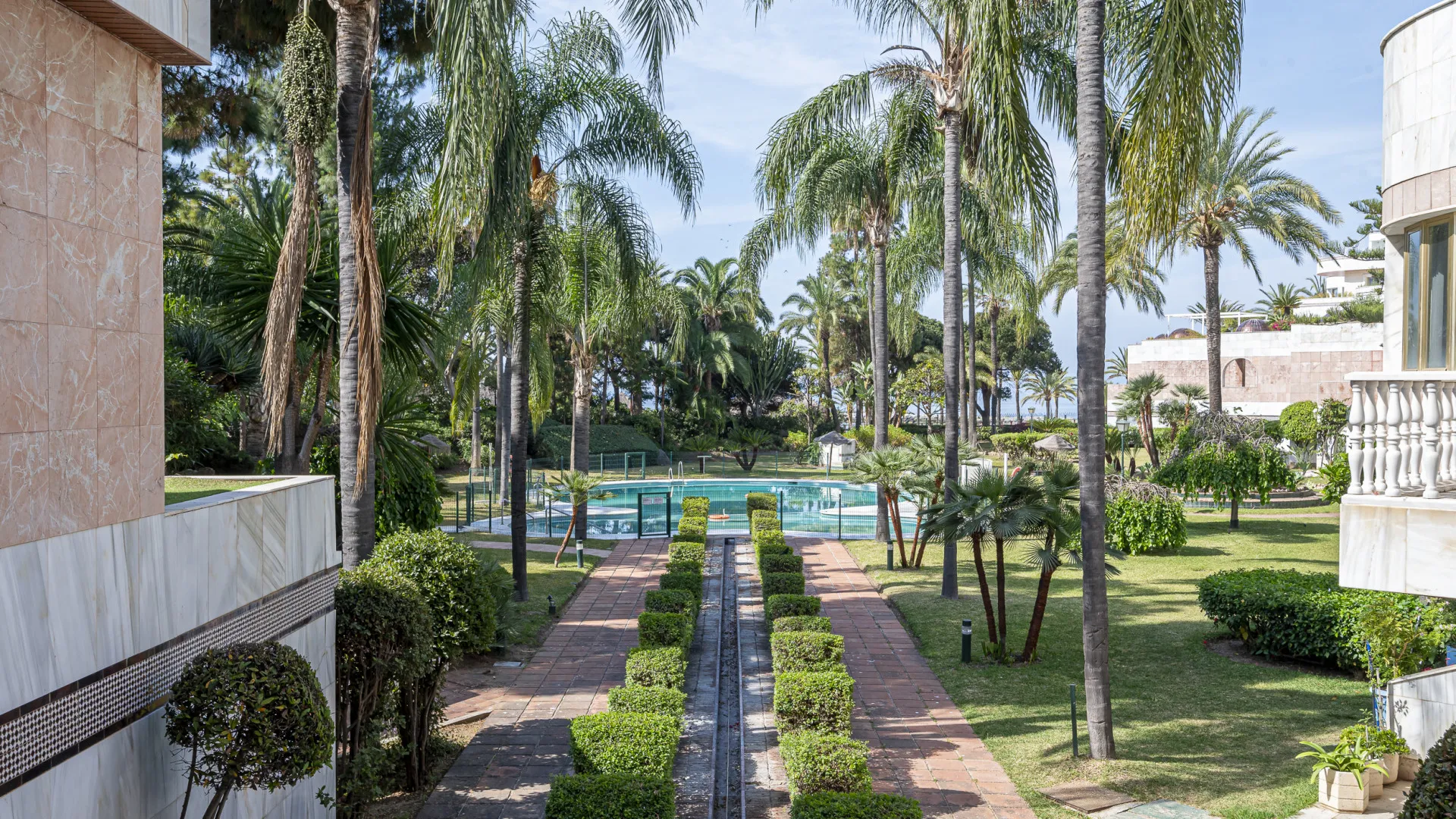 Gray D'Albion 4 bedrooms apartment for sale