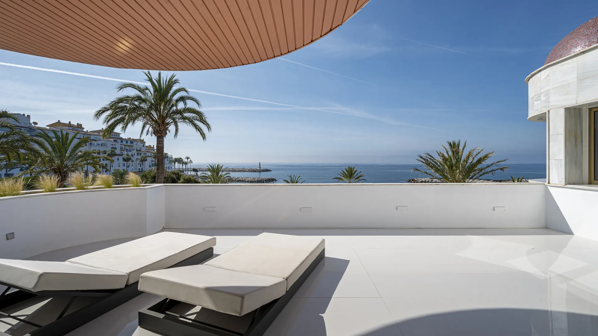Gray D'Albion 4 bedrooms apartment for sale