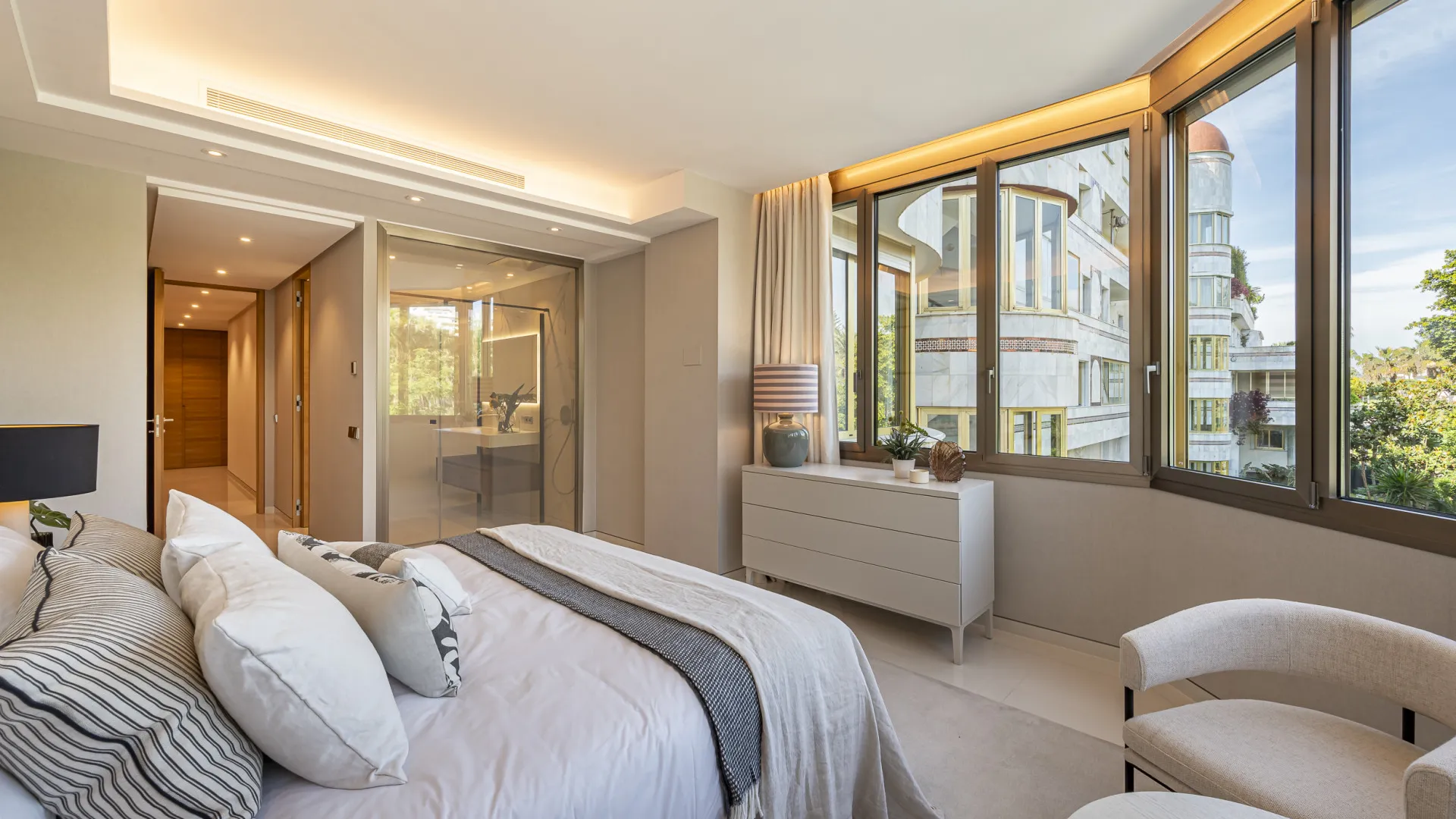 Gray D'Albion 4 bedrooms apartment for sale