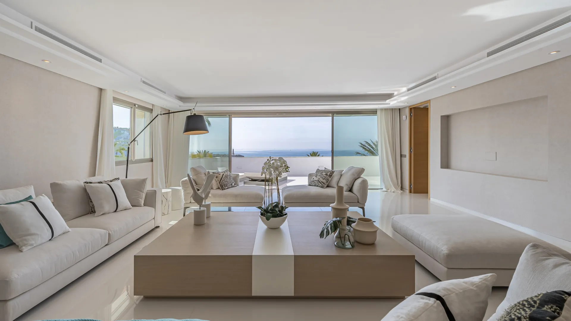 Gray D'Albion 4 bedrooms apartment for sale
