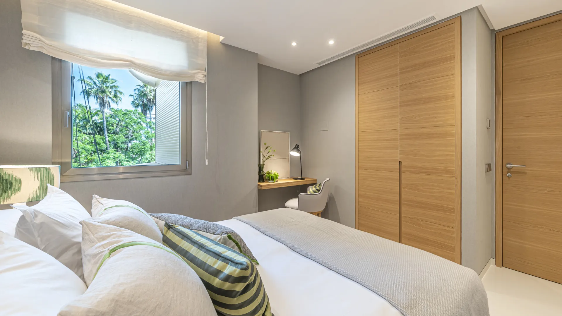 Gray D'Albion 4 bedrooms apartment for sale