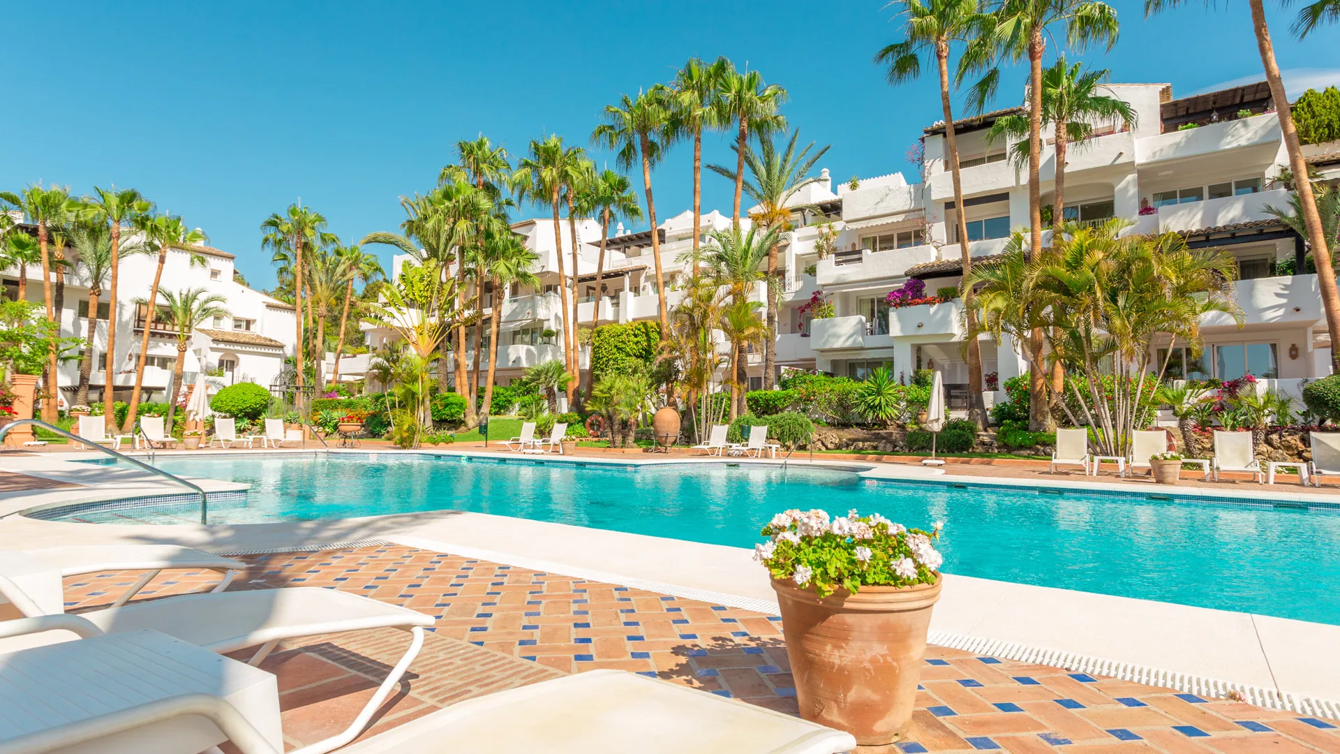 For sale Marina Puente Romano duplex penthouse with 3 bedrooms