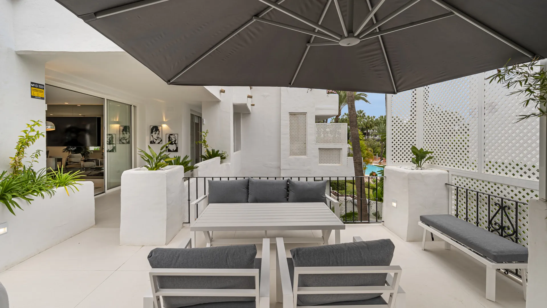 Apartamento en venta en Marina Puente Romano de 3 dormitorios