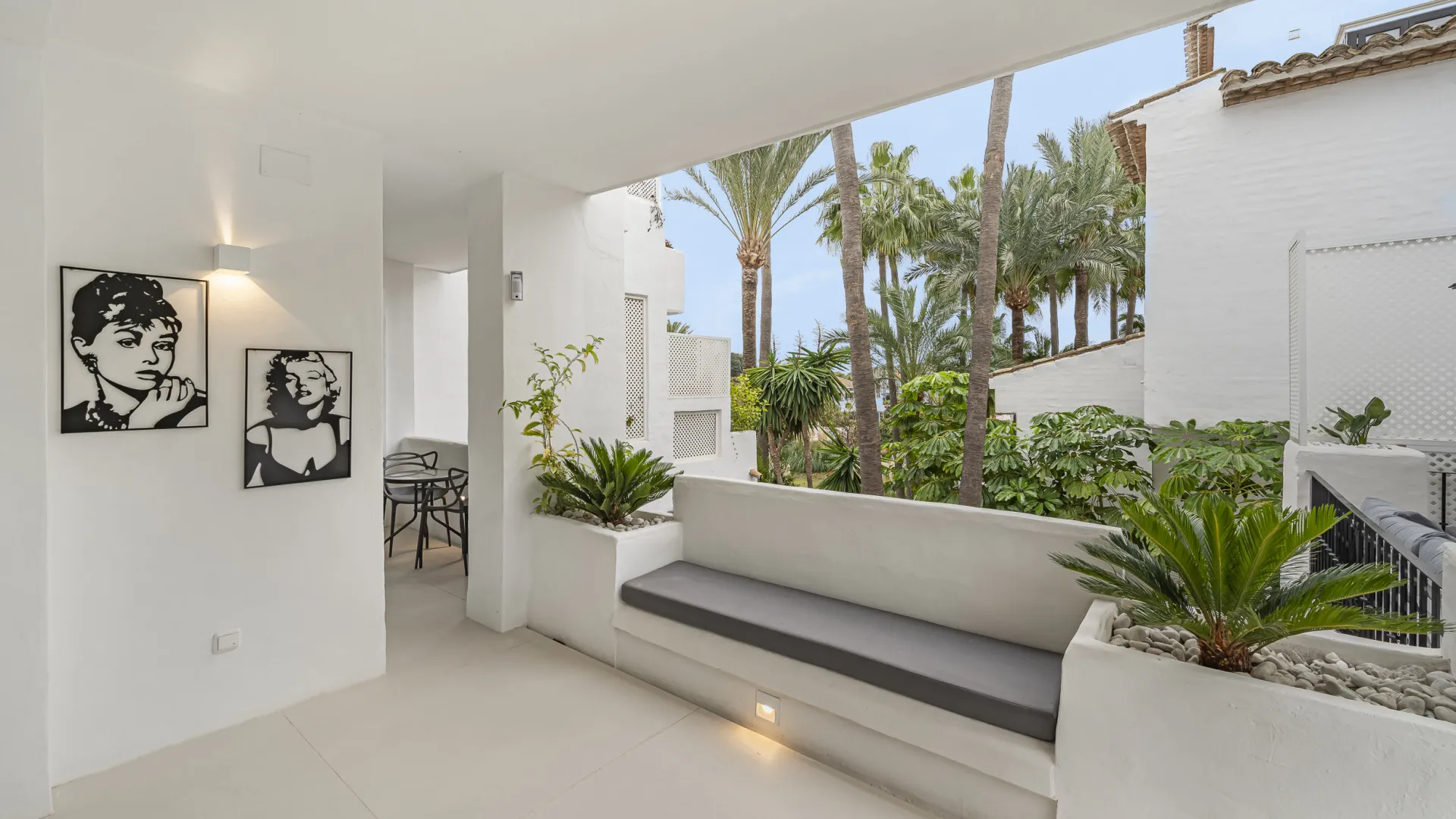 Apartamento en venta en Marina Puente Romano de 3 dormitorios