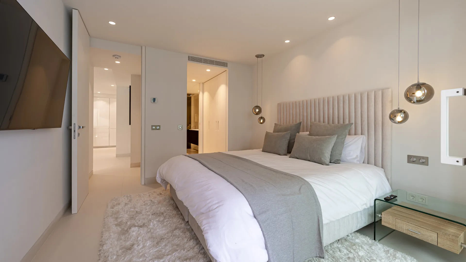 Apartamento en venta en Marina Puente Romano de 3 dormitorios