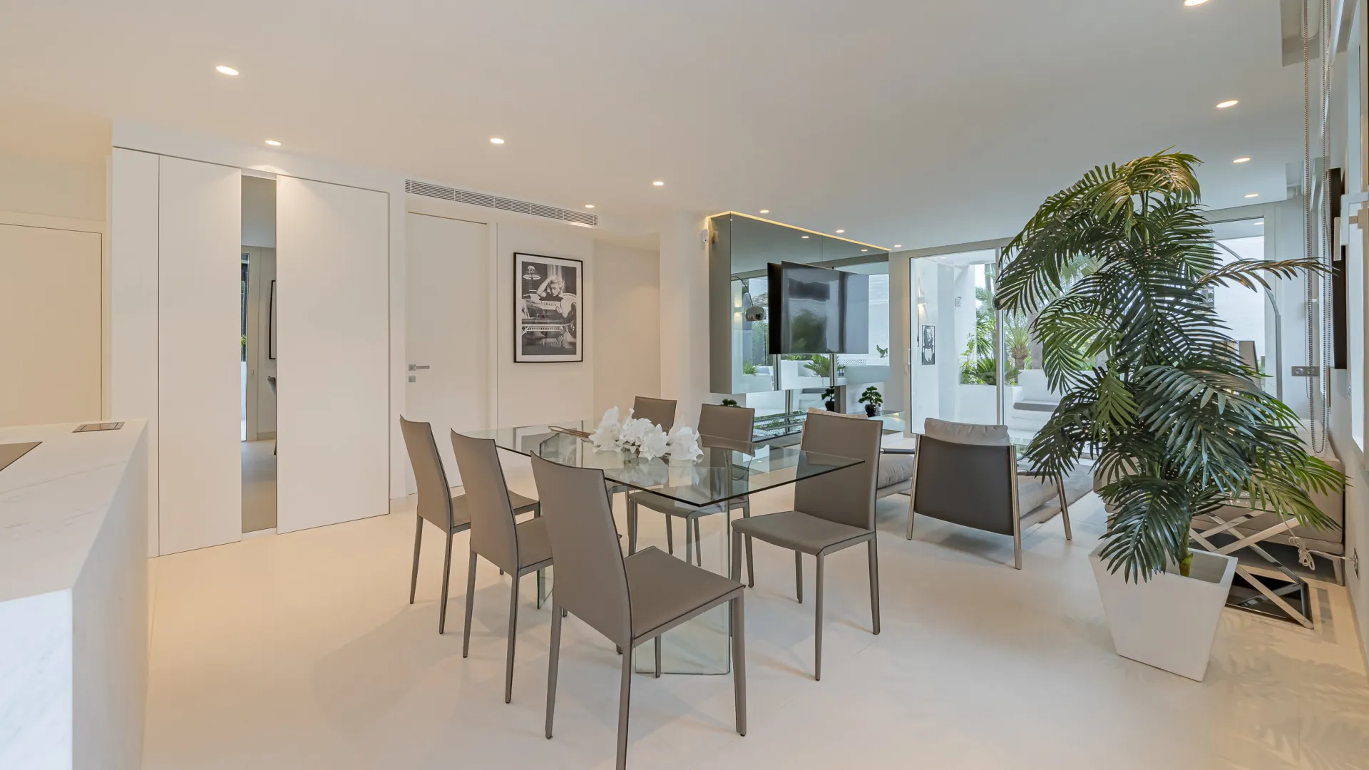 Apartamento en venta en Marina Puente Romano de 3 dormitorios