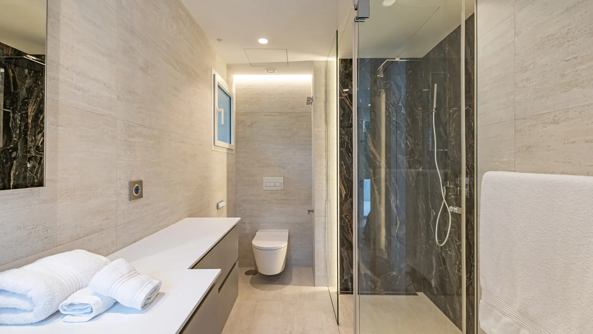Apartamento en venta en Marina Puente Romano de 3 dormitorios