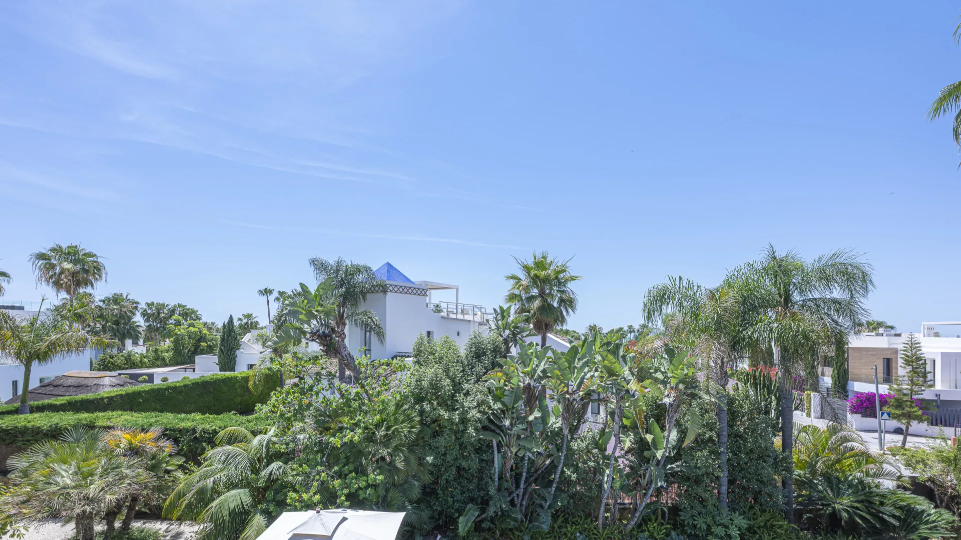 5 bedrooms villa for sale in Altos de Puente Romano