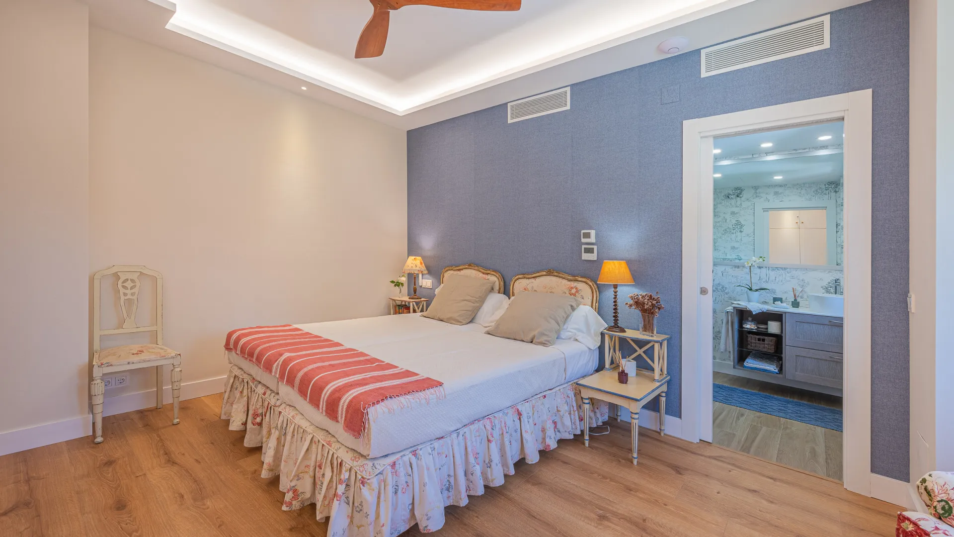 Altos de Puente Romano, villa con 5 dormitorios en venta