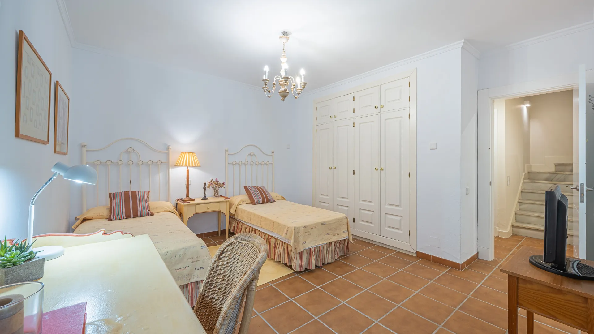 Altos de Puente Romano, villa con 5 dormitorios en venta