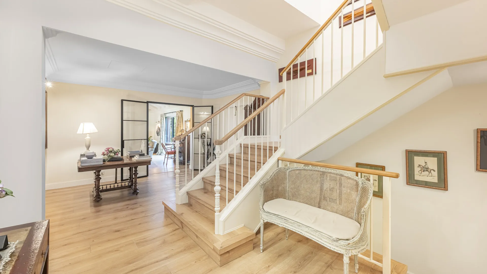 5 bedrooms villa for sale in Altos de Puente Romano
