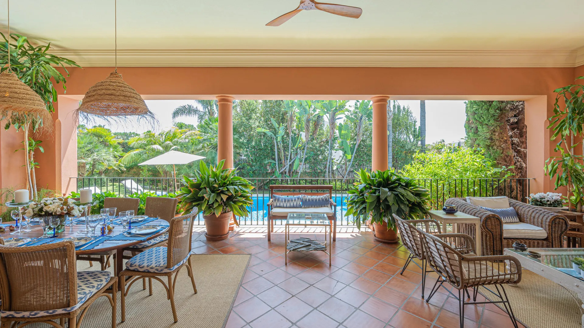 Altos de Puente Romano, villa con 5 dormitorios en venta