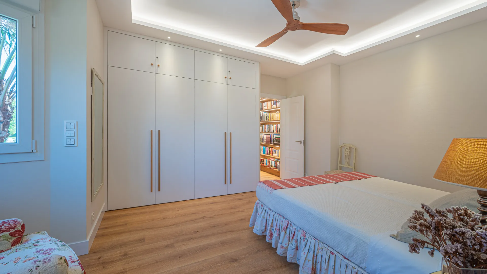 Altos de Puente Romano, villa con 5 dormitorios en venta