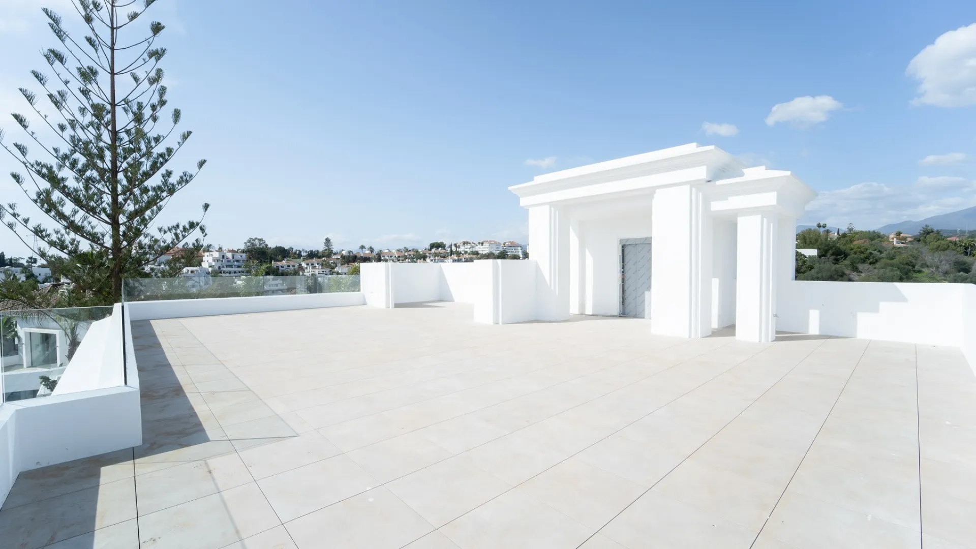 5 bedrooms Las Lomas del Marbella Club villa for sale