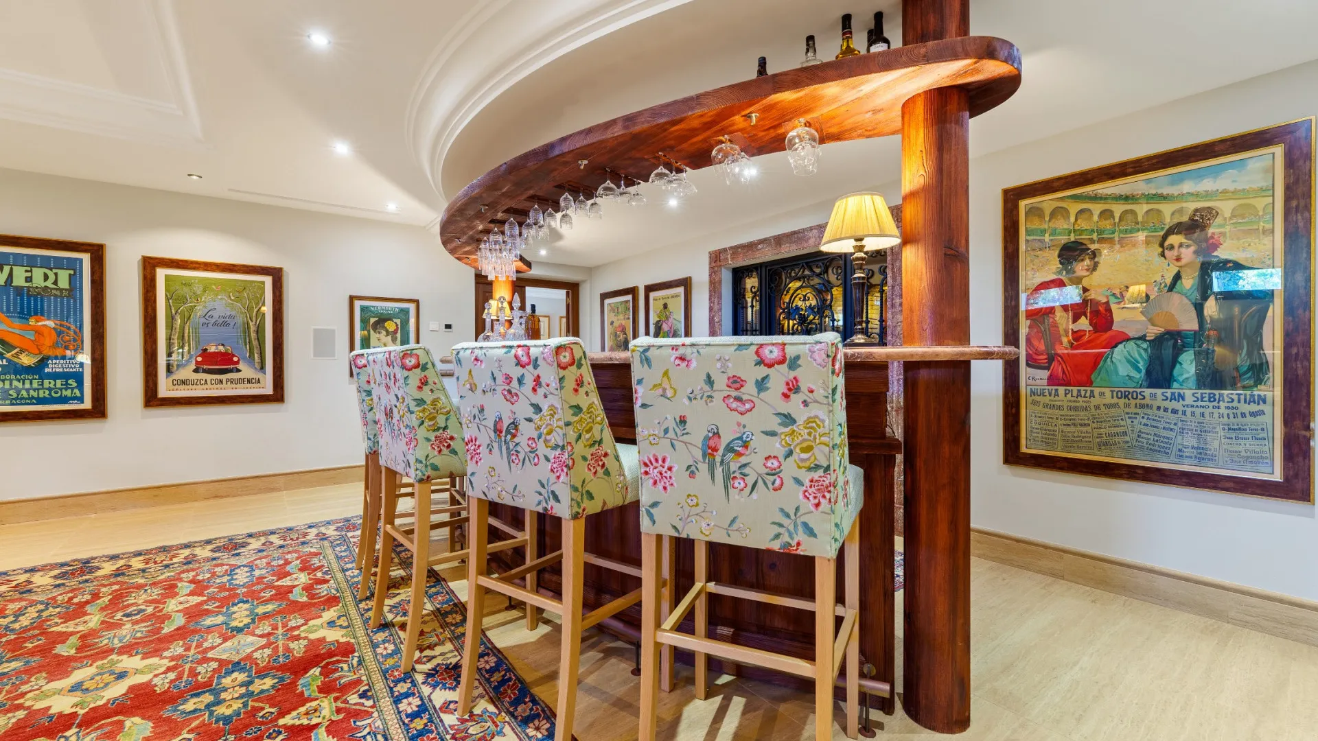 Villa con 6 dormitorios en venta en Las Lomas del Marbella Club
