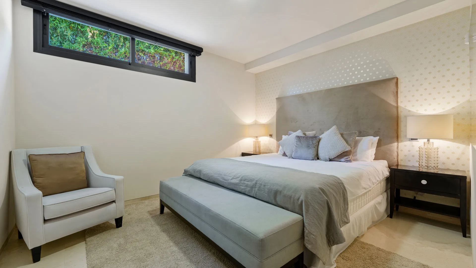 Se vende villa de 6 dormitorios en Haza del Conde