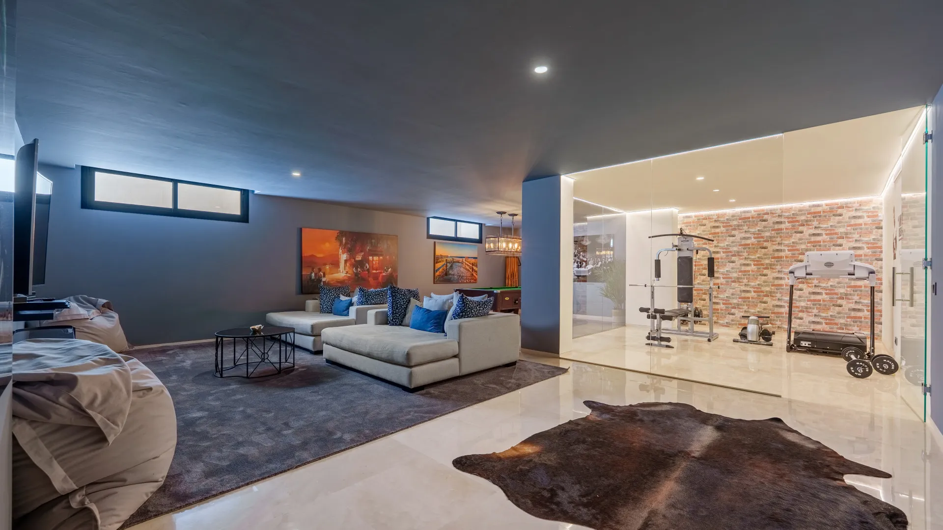 Se vende villa de 6 dormitorios en Haza del Conde