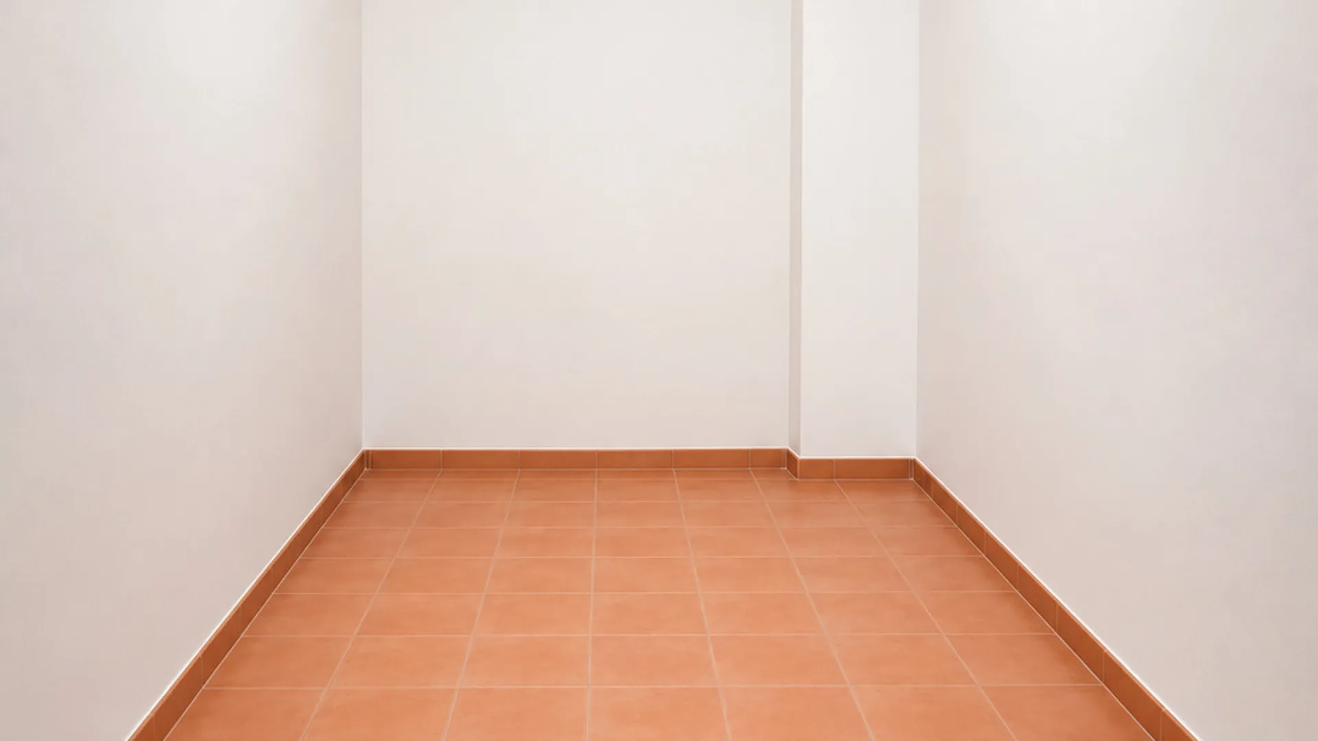 Se vende apartamento planta baja en Medina de Banús con 2 dormitorios