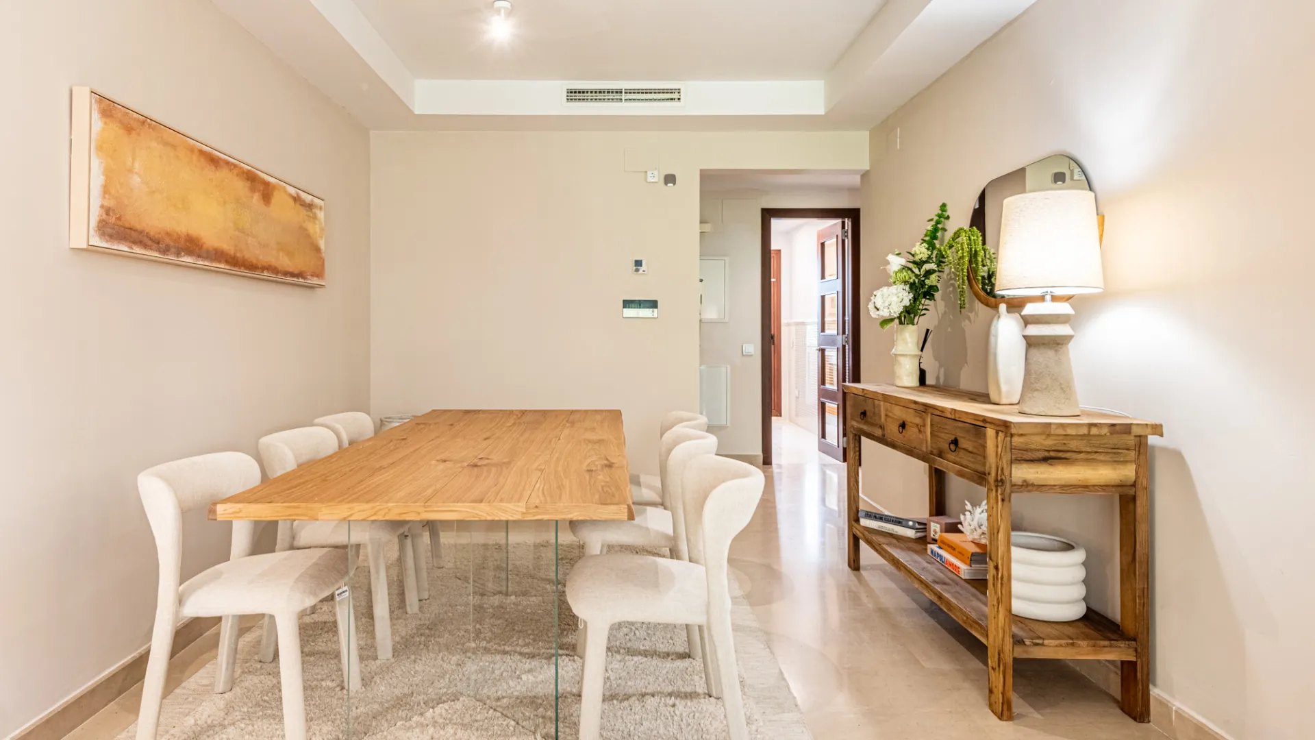 Ground floor apartment for sale in Medina de Banús with 2 bedrooms