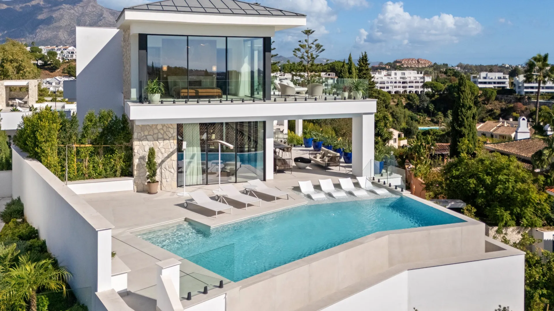 Se vende villa en La Quinta de 5 dormitorios