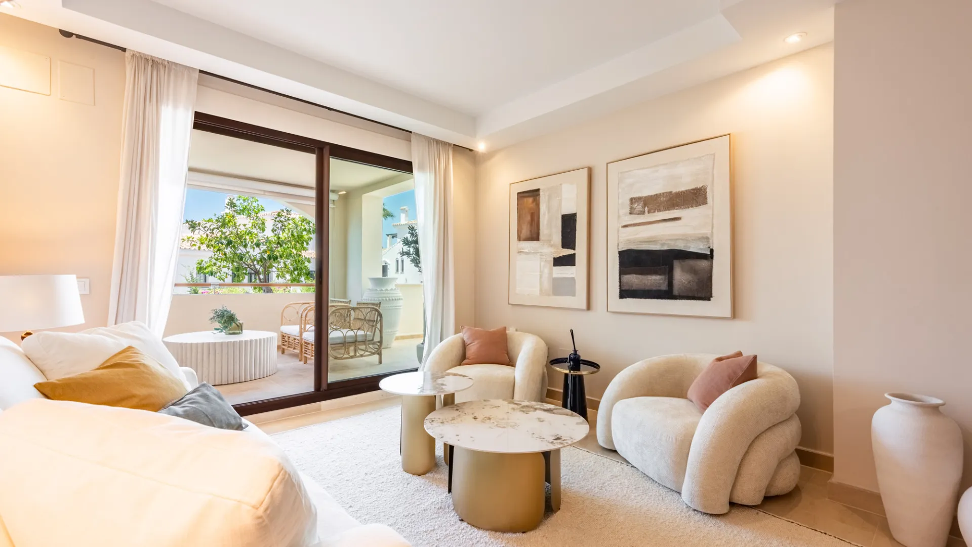 Medina de Banús 2 bedrooms apartment for sale