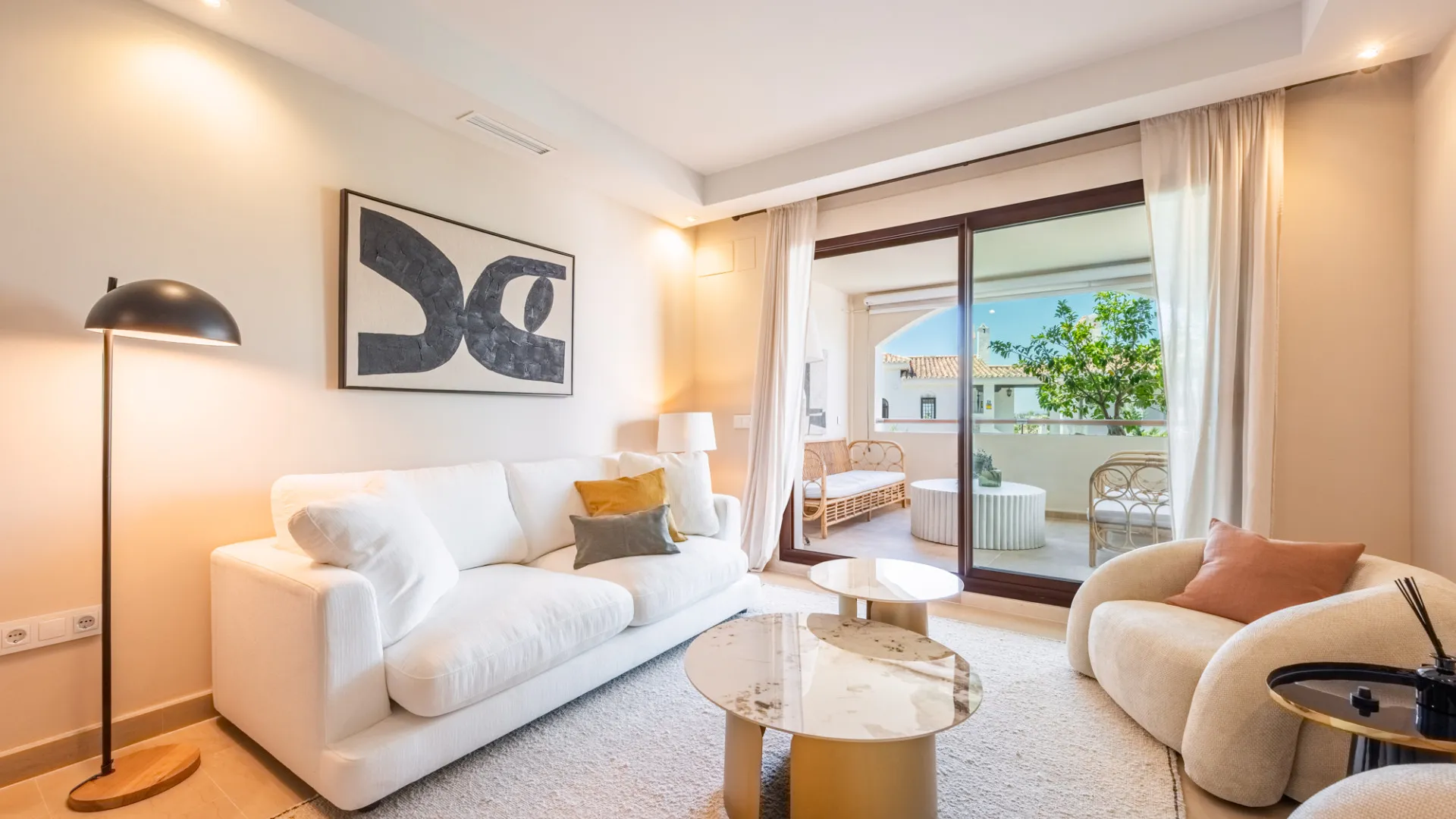 Medina de Banús 2 bedrooms apartment for sale