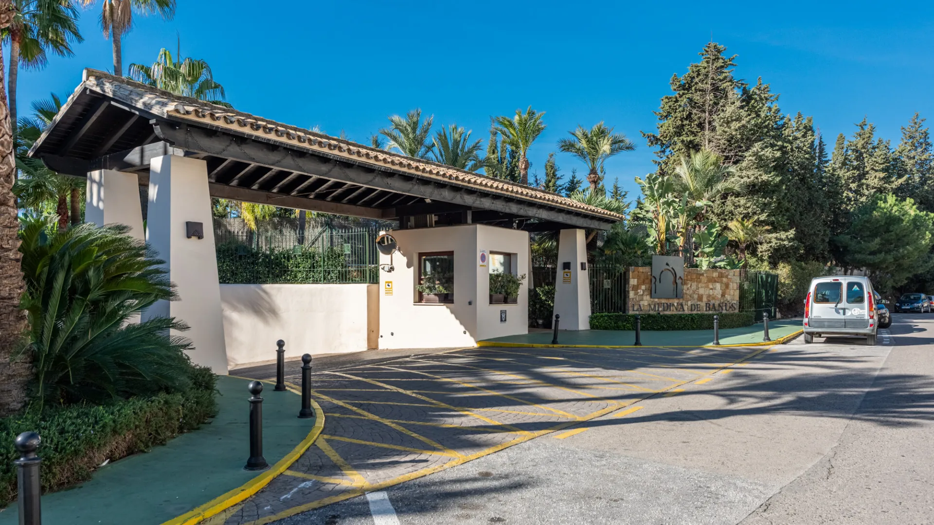 Medina de Banús 2 bedrooms apartment for sale