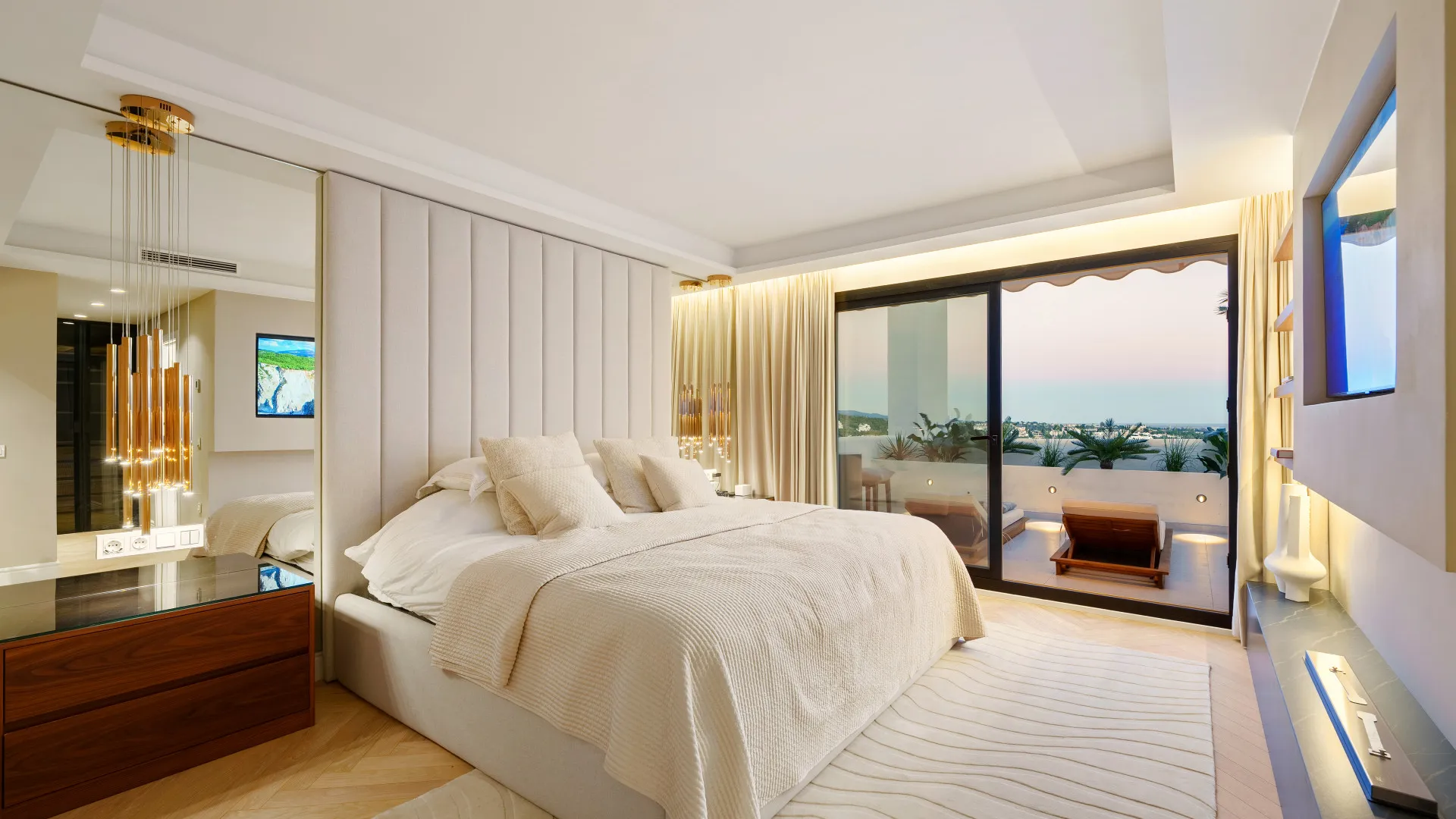 Palacetes Los Belvederes duplex penthouse for sale