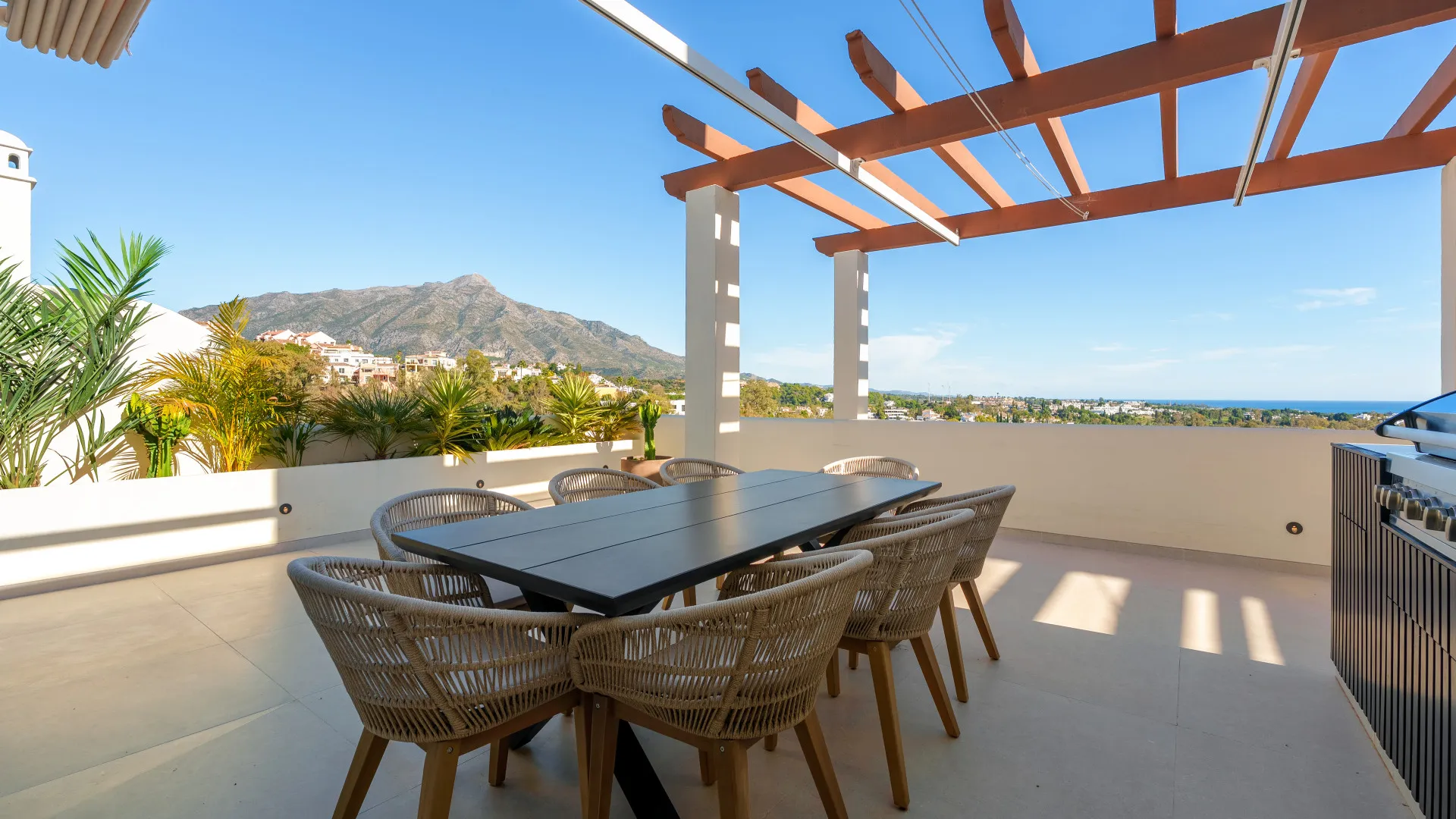 Palacetes Los Belvederes duplex penthouse for sale