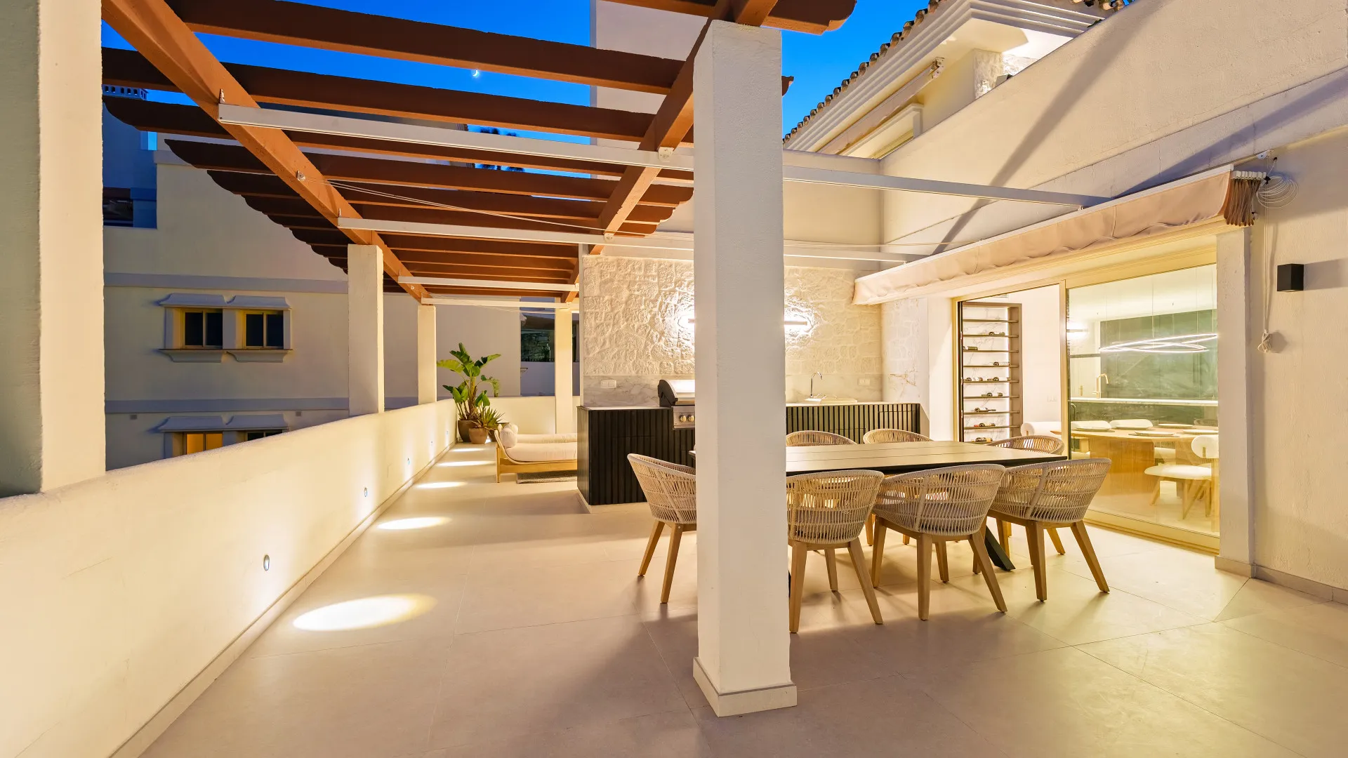 Palacetes Los Belvederes duplex penthouse for sale