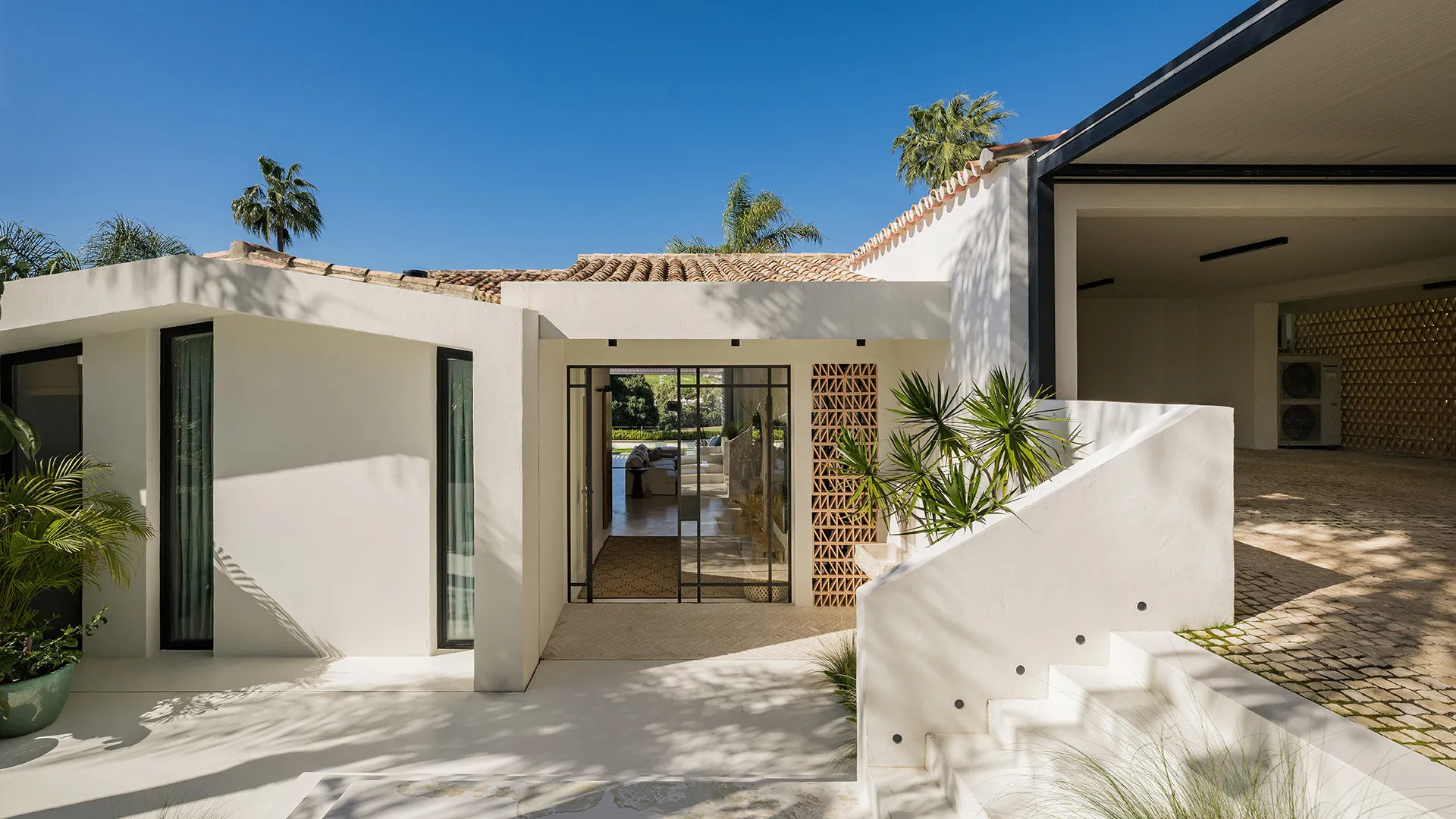 Villa con 5 dormitorios en venta en Los Naranjos Golf